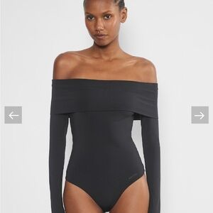 Aritzia Babaton Contour Bodysuit